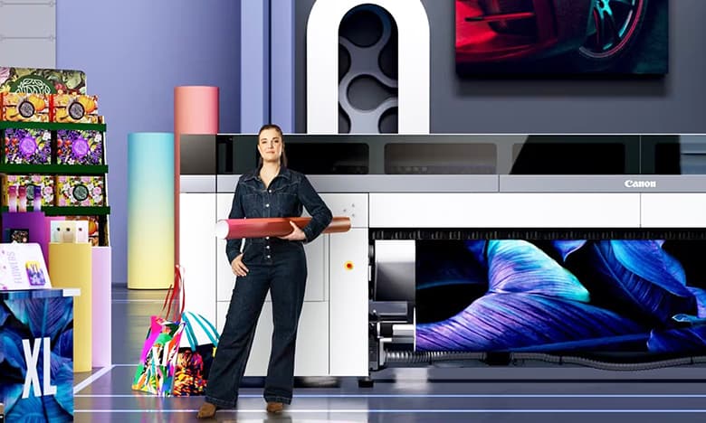 colorado xl series roll front right close angle environment